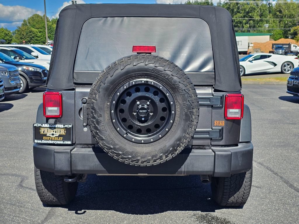 Used 2016 Jeep Wrangler Unlimited Sport AWD/4WD image 4