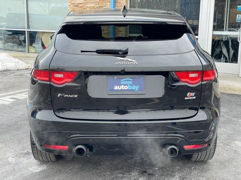 Used 2019 Jaguar F-PACE S image 12