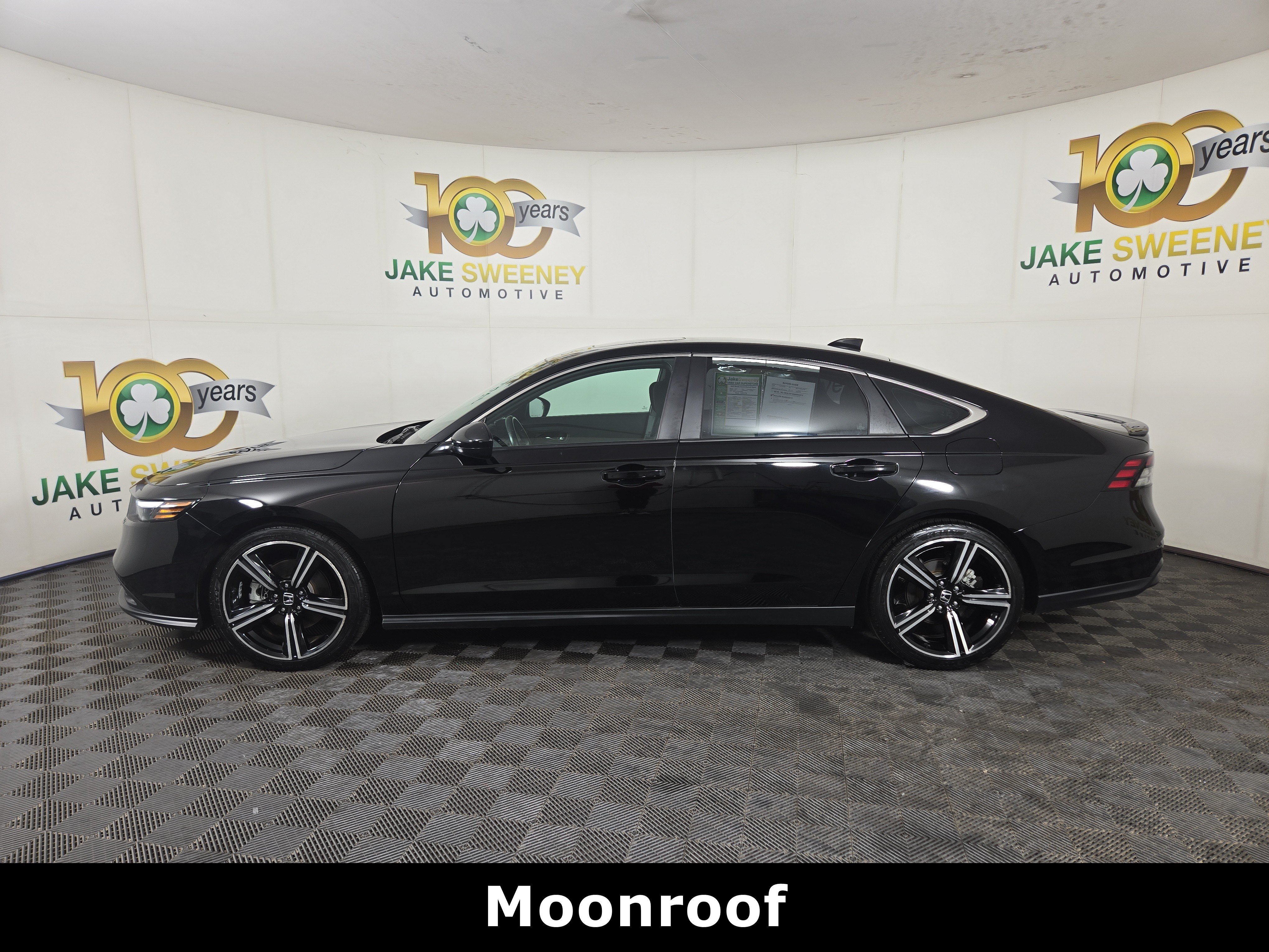 Used 2025 Honda Accord Sport image 4