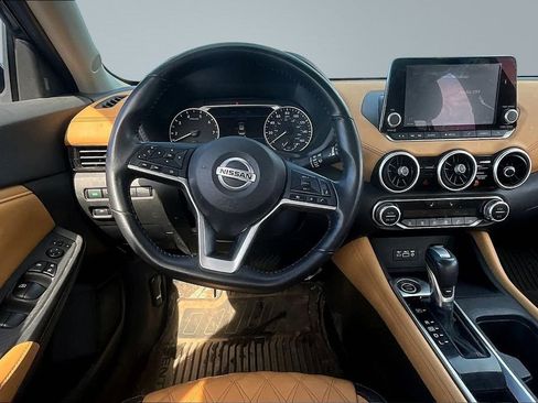 Used 2021 Nissan Sentra SV w/ SV Premium Package FWD image 8
