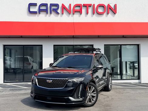 Used 2020 Cadillac XT6 Premium Luxury FWD image 2