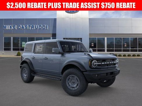 New 2025 Ford Bronco Outer Banks w/ Sasquatch Package image 7