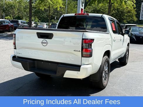 Certified 2025 Nissan Frontier SV AWD/4WD image 8