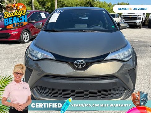 Used 2021 Toyota C-HR XLE FWD image 3
