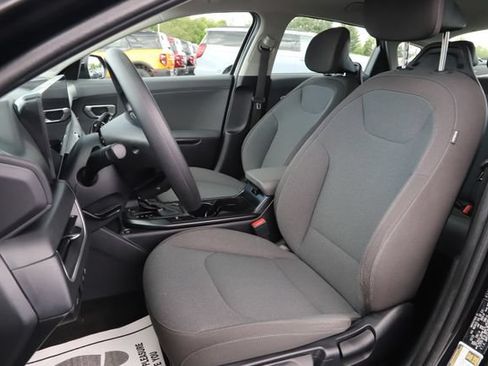 Used 2025 Kia K4 FWD image 13