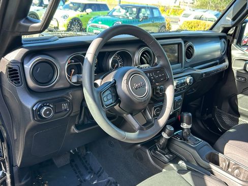 Used 2023 Jeep Wrangler Sport S image 13