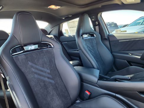 New 2025 Hyundai Elantra N image 15