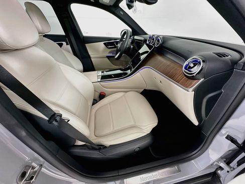 Certified 2026 Mercedes-Benz GLC 300 image 31