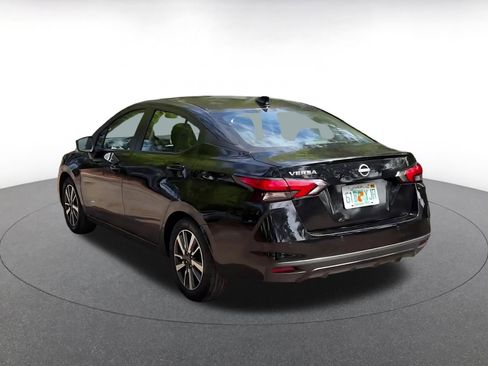 Used 2025 Nissan Versa SV image 11