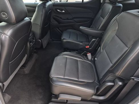Used 2018 Chevrolet Traverse Premier w/ Driver Confidence II Package FWD image 11