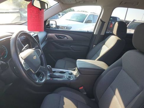Used 2020 Chevrolet Traverse LT FWD image 11