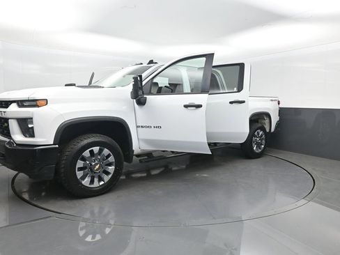 Used 2022 Chevrolet Silverado 2500 Custom w/ Custom Value Package AWD/4WD image 33