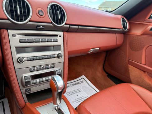 Used 2006 Porsche Boxster RWD image 19