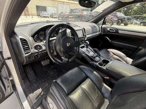 Used 2013 Porsche Cayenne S AWD/4WD image 10
