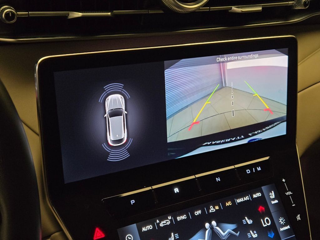 Certified 2023 Maserati Grecale GT AWD/4WD image 39