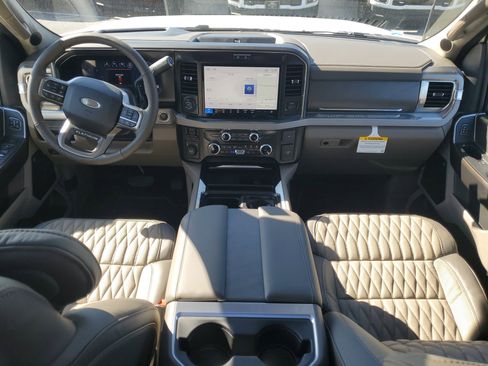 New 2026 Ford F450 Platinum w/ Platinum Plus Package image 12