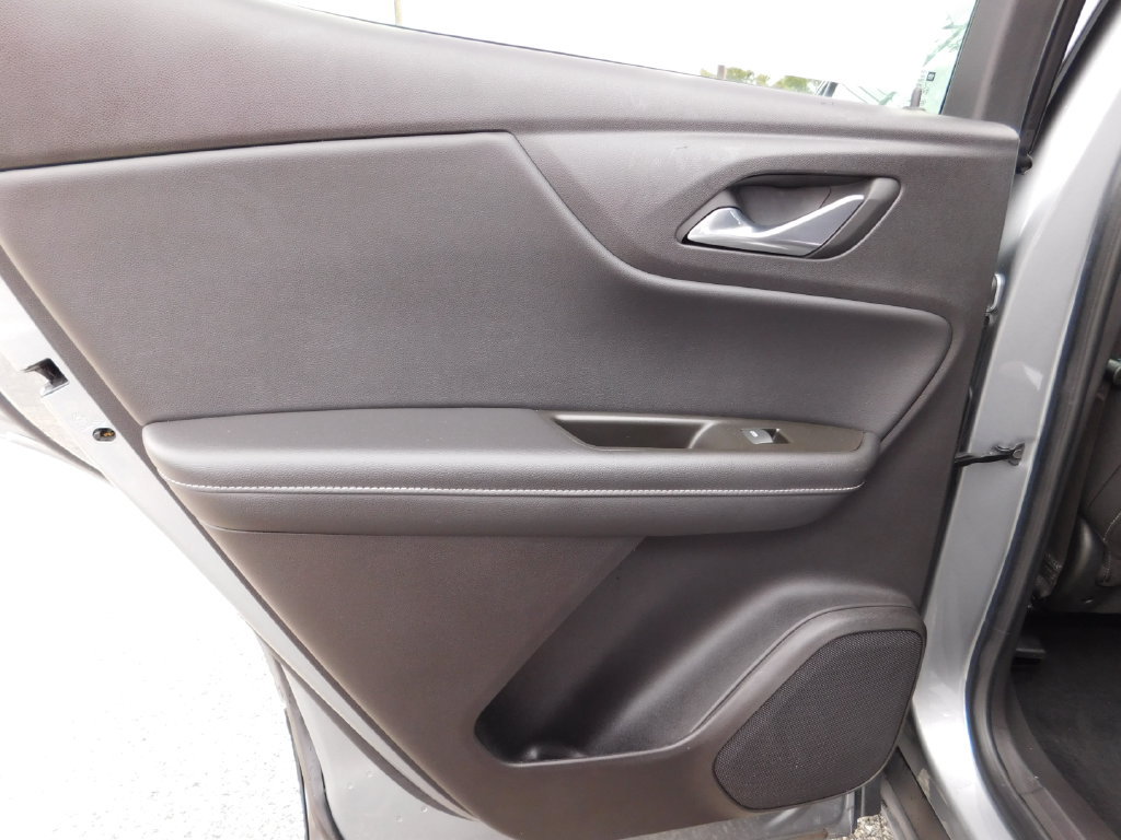 Used 2024 Chevrolet Blazer LT w/ Convenience Package FWD image 9
