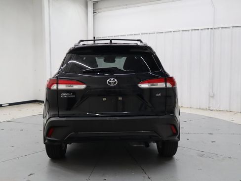 Used 2024 Toyota Corolla Cross LE FWD image 4