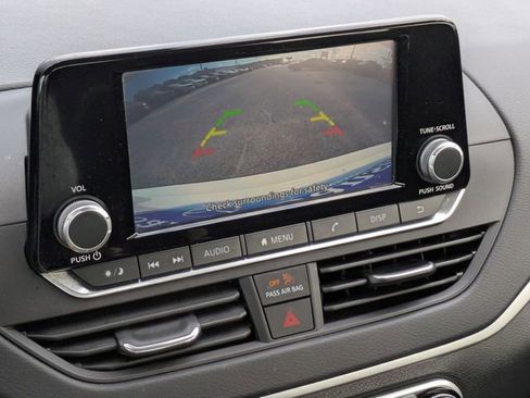 Used 2024 Nissan Altima 2.5 S image 23