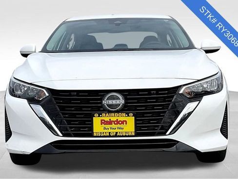 Used 2024 Nissan Sentra SV image 3