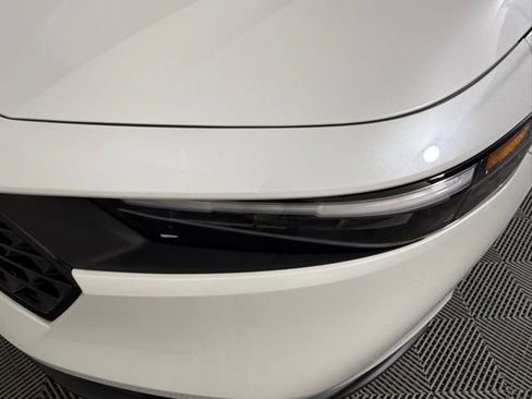 Used 2025 Honda Accord SE image 11