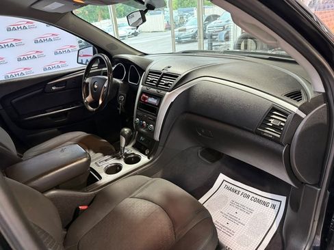 Used 2012 Chevrolet Traverse LT FWD image 46