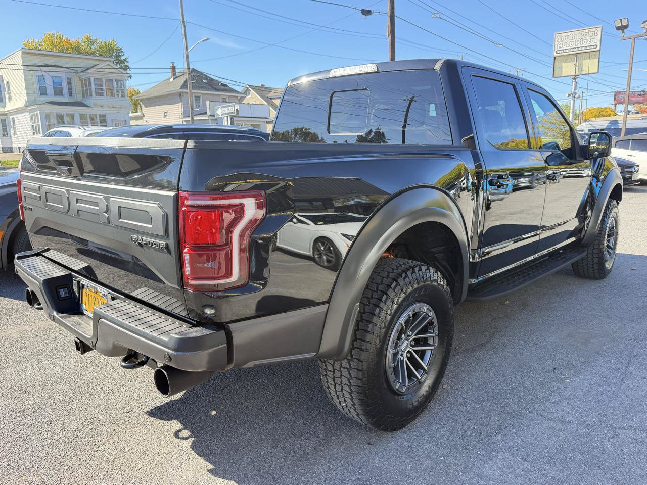 Used 2020 Ford F150 Raptor w/ Equipment Group 802A Luxury AWD/4WD image 5