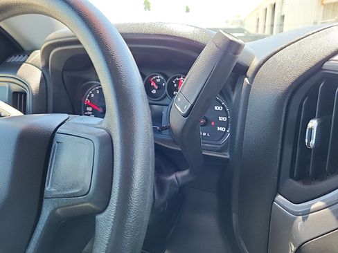 Certified 2022 Chevrolet Silverado 1500 Custom image 22