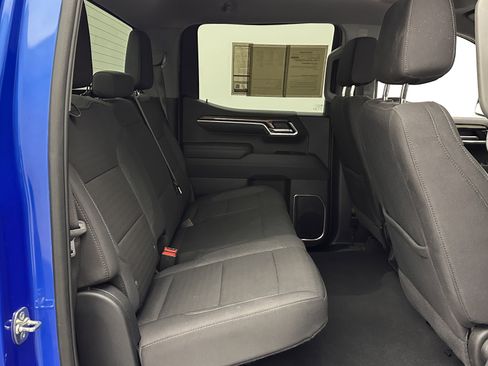 Used 2025 Chevrolet Silverado 1500 LT RWD image 30