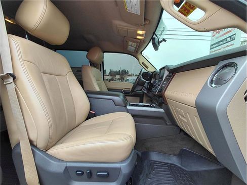 Used 2015 Ford F250 Lariat w/ Chrome Package image 13