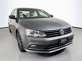 Used 2016 Volkswagen Jetta Sport FWD video 1