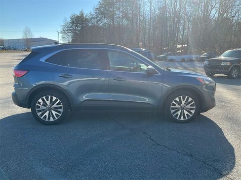 Used 2020 Ford Escape Titanium w/ Titanium Premium Package 2.0 image 4