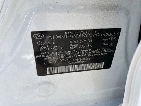 Used 2017 Hyundai Elantra SE image 23