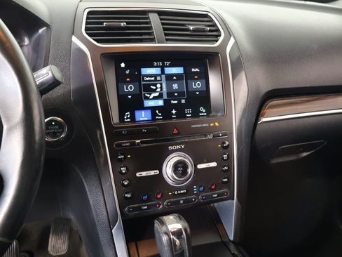 Used 2017 Ford Explorer Limited AWD/4WD image 5