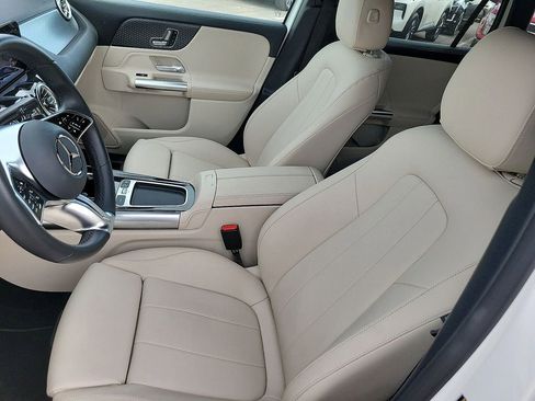 New 2025 Mercedes-Benz GLA 250 image 16