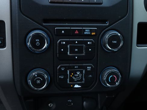 Used 2014 Ford F150 XLT w/ Equipment Group 302A Luxury image 36