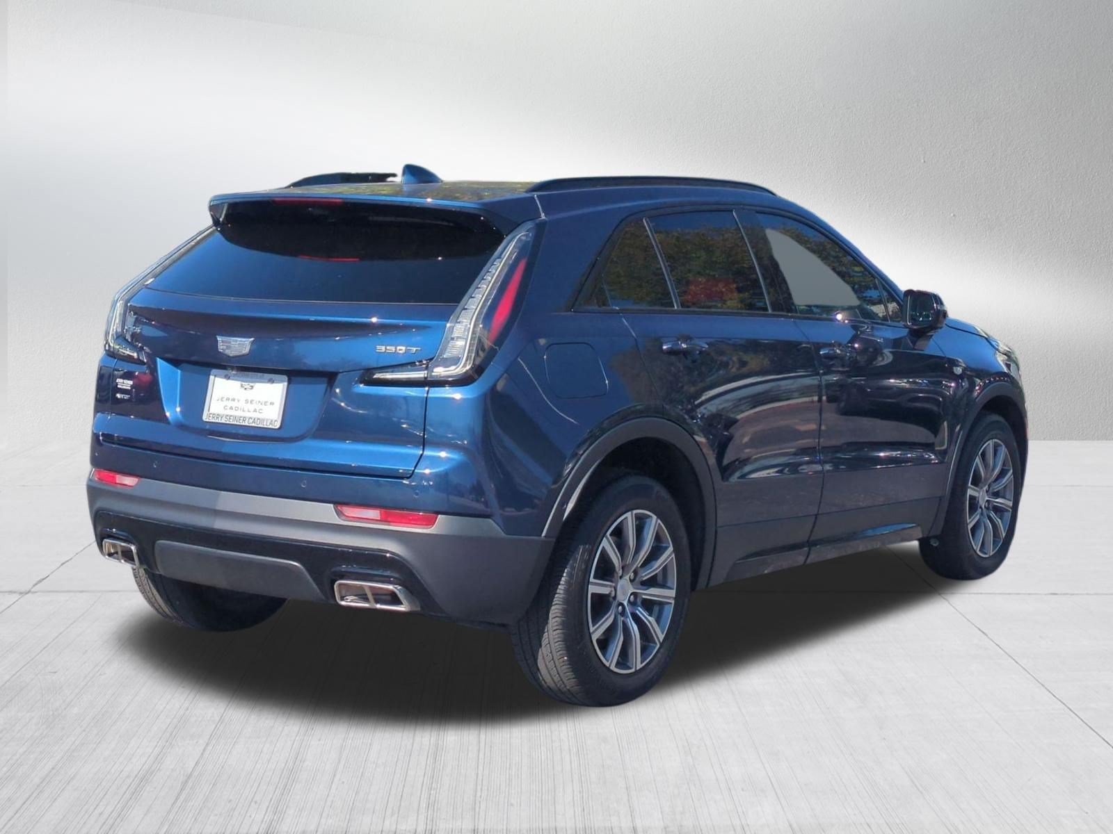 Used 2021 Cadillac XT4 Sport AWD/4WD image 6