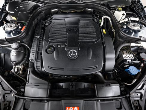 Used 2013 Mercedes-Benz E 350 4MATIC Sedan image 20