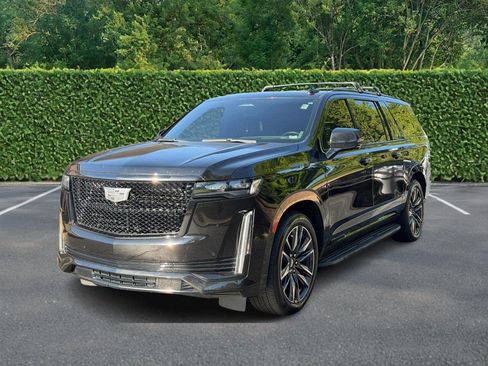 Used 2022 Cadillac Escalade ESV Sport w/ Touring Package AWD/4WD image 8