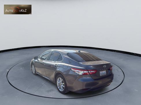 Used 2020 Toyota Camry LE FWD image 2