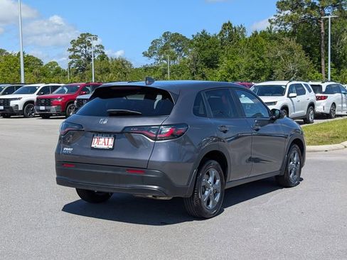 Used 2026 Honda HR-V LX image 3