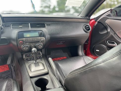 Used 2010 Chevrolet Camaro SS RWD image 22