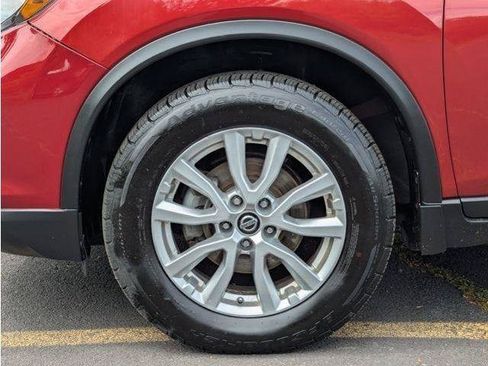 Used 2018 Nissan Rogue SV AWD/4WD image 75