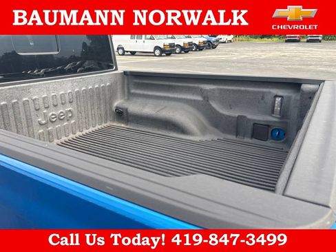 Used 2023 Jeep Gladiator Rubicon w/ Cold Weather Group AWD/4WD image 26