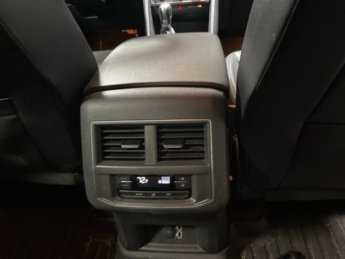 Used 2019 Volkswagen Atlas SE FWD image 13