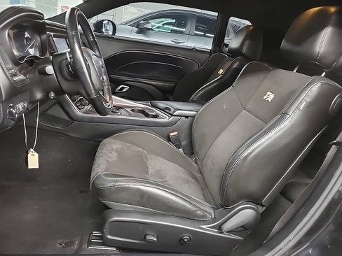 Used 2021 Dodge Challenger R/T w/ T/A Package image 5