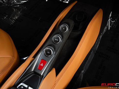 Used 2021 Ferrari F8 Tributo RWD image 34