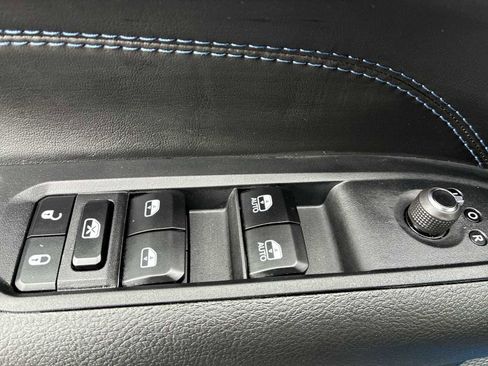 New 2026 Jeep Compass Latitude AWD/4WD image 15