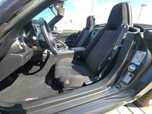 Used 2018 FIAT 124 Spider Classica w/ Technology Group image 13