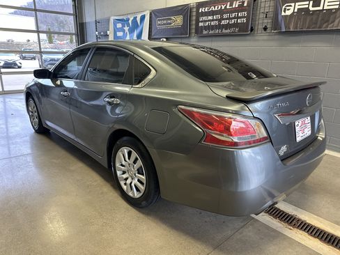Used 2014 Nissan Altima 2.5 S image 7